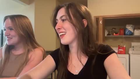 Snapshot of prism50 chatting on 09/24/25, 07:28 Prism online show from 09/24/25, 07:28