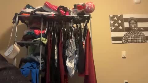 Snapshot of prism50 chatting on 09/25/25, 09:29 Prism online show from 09/25/25, 09:29