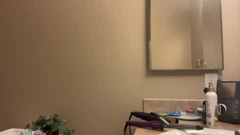 Snapshot of prism50 chatting on 10/15/25, 01:17 Prism online show from 10/15/25, 01:17