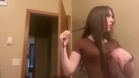 Snapshot of prism50 chatting on 11/14/25, 08:40 Prism online show from 11/14/25, 08:40