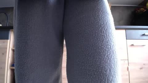 Space online show from 10/09/25, 07:17