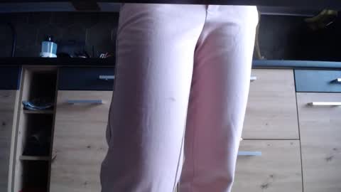 Space online show from 12/01/25, 07:24