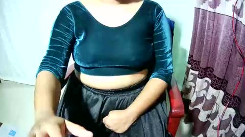 Snapshot of priyonti34 chatting on 12/16/25, 03:00 Priyonti ganguli online show from 12/16/25, 03:00