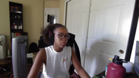 Snapshot of productivepussy chatting on 09/12/25, 02:17 ProductivePorn online show from 09/12/25, 02:17