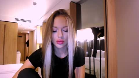 Barbara online show from 12/25/24, 02:34