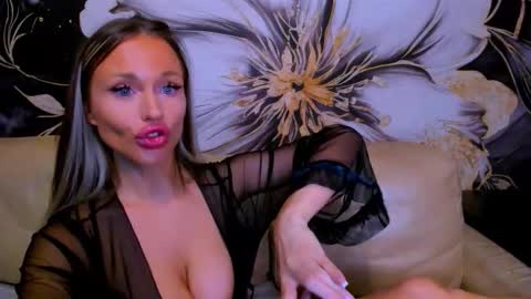 Barbara online show from 11/18/25, 01:59