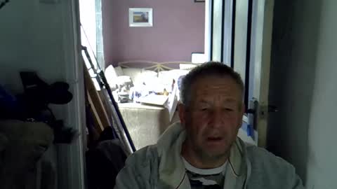 projectorepson online show from 10/10/25, 12:15