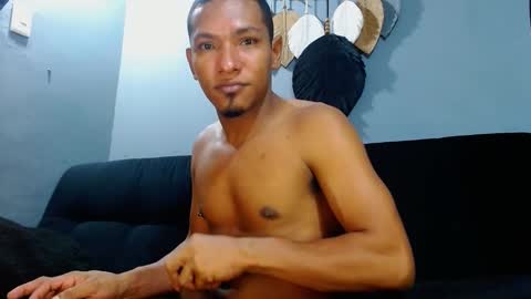 Snapshot of prometo23cm chatting on 12/14/24, 05:51 Grande y Gruesa online show from 12/14/24, 05:51