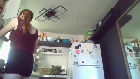 Snapshot of properfuct chatting on 09/23/25, 09:51 Properfuct online show from 09/23/25, 09:51