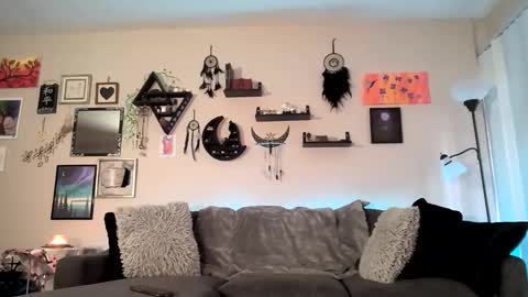 Snapshot of properfuct chatting on 11/26/25, 10:33 Properfuct online show from 11/26/25, 10:33