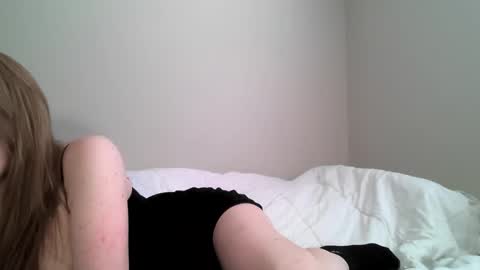 Snapshot of properfuct chatting on 05/03/26, 10:05 Properfuct online show from 05/03/26, 10:05