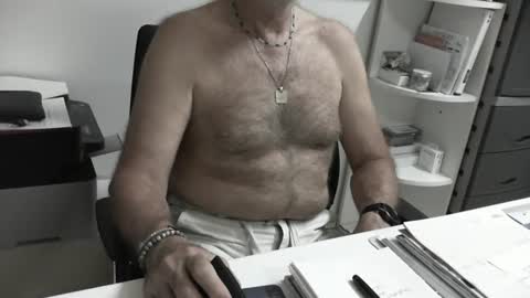 mature hairy guy online show from 07/11/26, 03:37