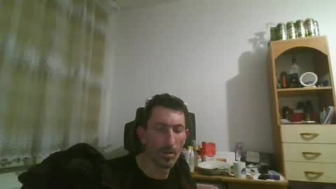 Mariusz online show from 01/07/25, 03:33