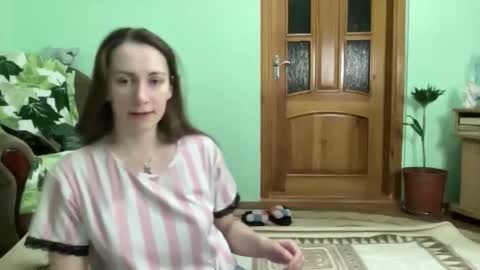 Snapshot of proud_sweet_21 chatting on 10/16/25, 10:11 proud sweet 21 online show from 10/16/25, 10:11