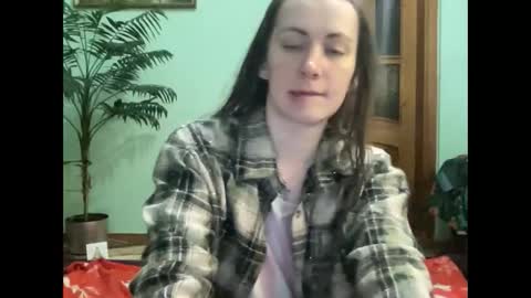 Snapshot of proud_sweet_21 chatting on 03/25/26, 01:00 proud sweet 21 online show from 03/25/26, 01:00