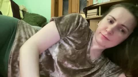 Snapshot of proud_sweet_21 chatting on 05/18/26, 11:43 proud sweet 21 online show from 05/18/26, 11:43