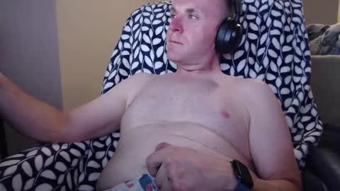 Snapshot of proutlesex chatting on 05/11/26, 12:27 DesertRat online show from 05/11/26, 12:27