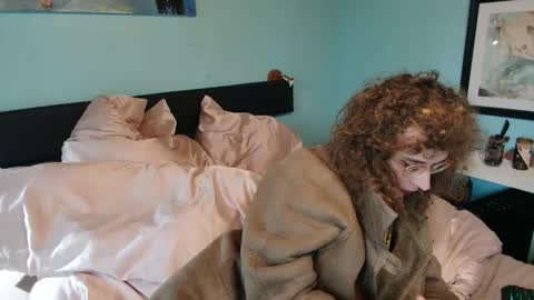 Snapshot of prxscillia_tx chatting on 09/19/25, 05:53 prxscillia_tx online show from 09/19/25, 05:53