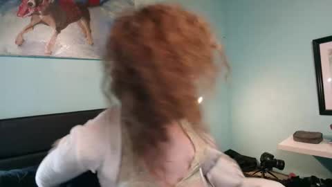 Snapshot of prxscillia_tx chatting on 09/29/25, 05:34 prxscillia_tx online show from 09/29/25, 05:34