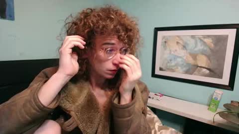 Snapshot of prxscillia_tx chatting on 11/14/25, 04:33 prxscillia_tx online show from 11/14/25, 04:33