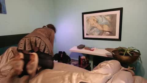 Snapshot of prxscillia_tx chatting on 12/16/25, 06:57 prxscillia_tx online show from 12/16/25, 06:57