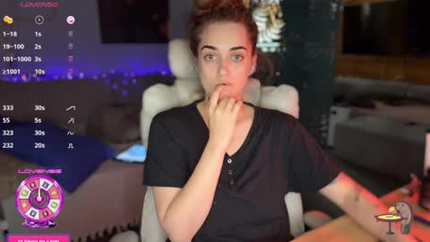 Queen of Pain online show from 09/23/25, 03:48