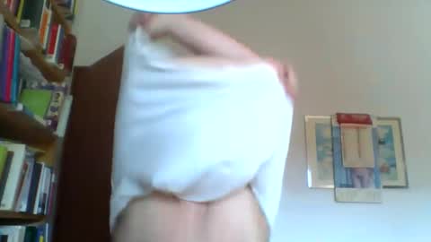 Snapshot of psachno chatting on 09/16/25, 01:34 psachno online show from 09/16/25, 01:34