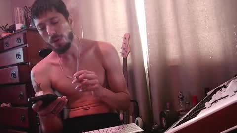 Snapshot of psilocipher chatting on 10/16/25, 03:02 Sk8wave online show from 10/16/25, 03:02