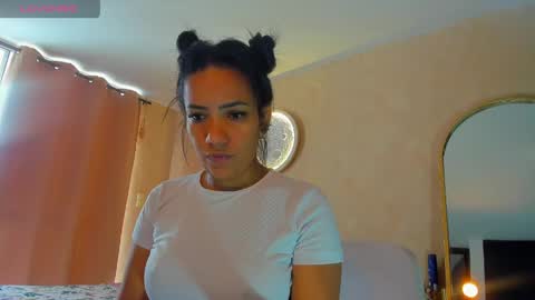 psique_naughty2 online show from 04/15/26, 05:09