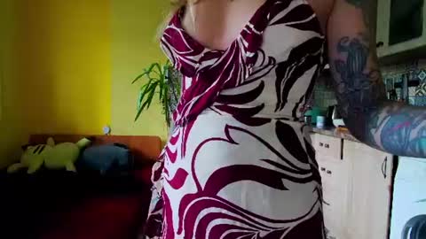 LUCY -----    online show from 06/14/26, 06:59
