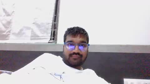 Snapshot of ptl1711 chatting on 10/28/25, 04:31 ptl1711 online show from 10/28/25, 04:31