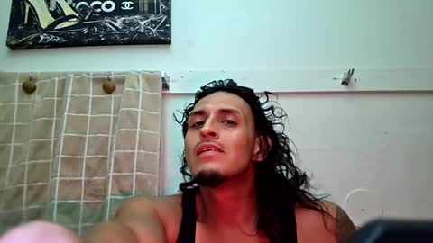 Snapshot of ptownazlatino chatting on 08/08/26, 10:28 Bobby boi online show from 08/08/26, 10:28