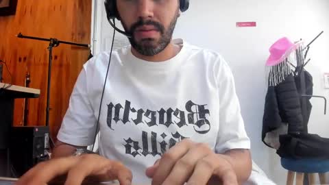 Diego online show from 03/01/25, 05:05