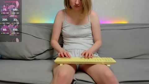 Snapshot of puddingpantie chatting on 04/17/26, 05:38 puddingpantie online show from 04/17/26, 05:38
