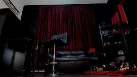 MissPuffyLove online show from 12/21/24, 08:32