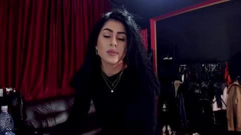 Snapshot of puffy_love chatting on 09/19/25, 08:20 MissPuffyLove online show from 09/19/25, 08:20