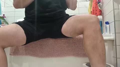 Snapshot of pulpdiction2 chatting on 09/27/25, 08:41 Pulp online show from 09/27/25, 08:41