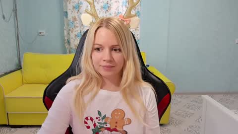 Victoria online show from 12/25/24, 06:31