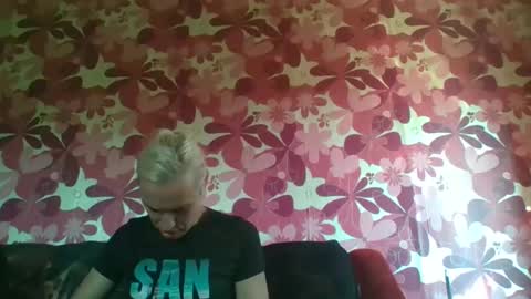 pumaolivers1982589073 online show from 09/10/25, 09:42