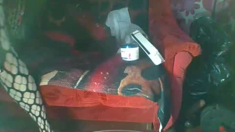 pumaolivers1982589073 online show from 10/28/25, 01:25