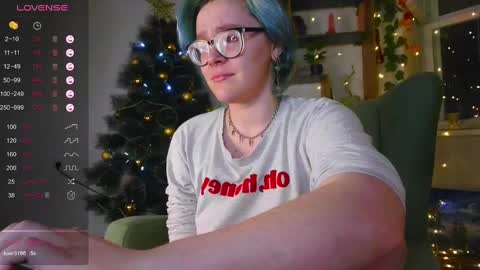 Snapshot of pumbazaebumba chatting on 12/11/24, 07:03 Alisa lack of vitamin D online show from 12/11/24, 07:03