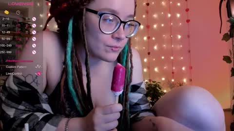 Snapshot of pumbazaebumba chatting on 02/06/25, 03:41 Alisa lack of vitamin D online show from 02/06/25, 03:41