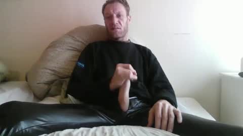 Snapshot of pumpindk chatting on 03/08/25, 09:39 Pumpin online show from 03/08/25, 09:39