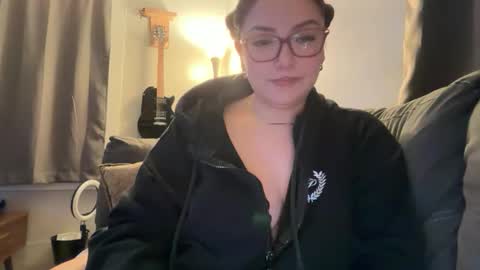 Snapshot of pumpkin_bunny chatting on 05/16/26, 02:19 Pumpkin bunny online show from 05/16/26, 02:19
