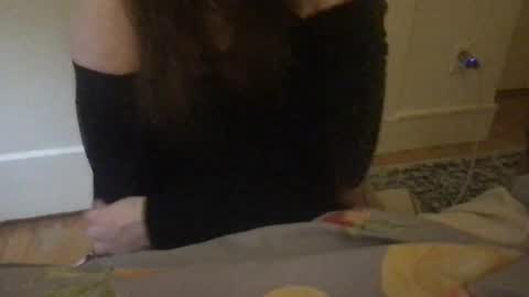 shy chub online show from 10/21/25, 03:18