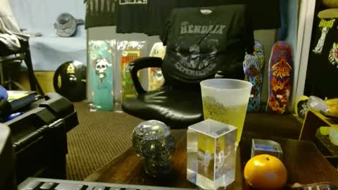Snapshot of punkypapi chatting on 03/07/25, 11:18 Jojo online show from 03/07/25, 11:18