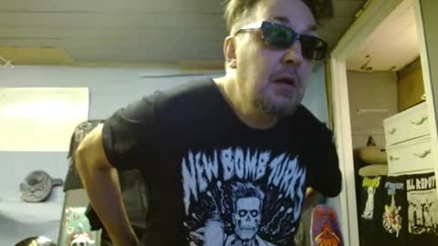 Snapshot of punkypapi chatting on 03/07/25, 02:23 Jojo online show from 03/07/25, 02:23