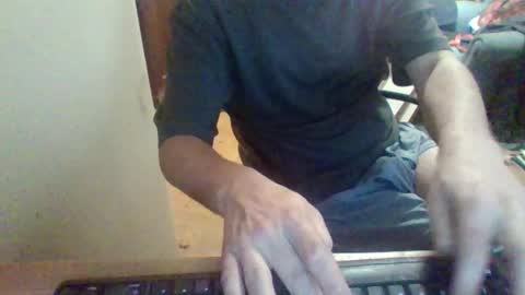 pup_y online show from 09/30/25, 08:36