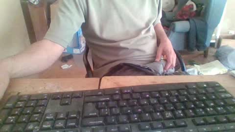 pup_y online show from 10/09/25, 08:34