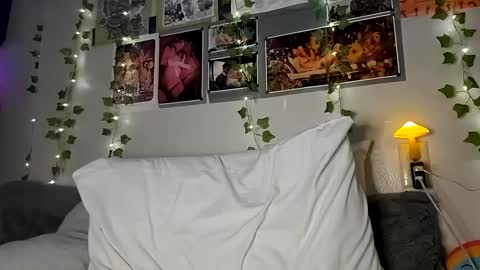 Rhys online show from 02/17/25, 04:53